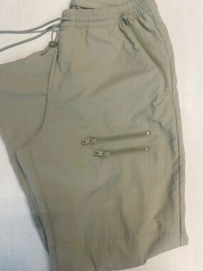 alo Light Sage Utility Cargo Shorts with Zip Pockets